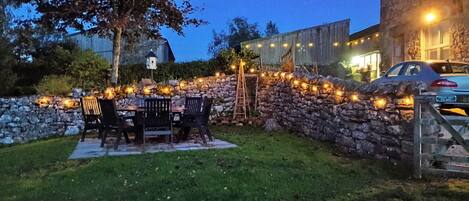 Cottage | Outdoor dining