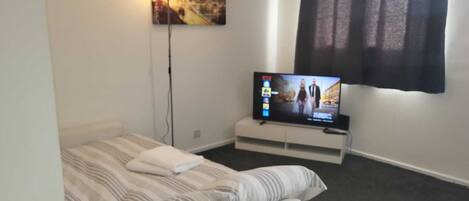 2 camere, culla da viaggio, Wi-Fi, lenzuola