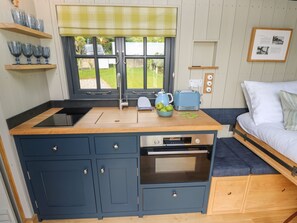 Frigorífic, bullidora elèctrica i torradora 