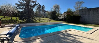 Maison de Vacances Avec Piscine et Jardin Arboré