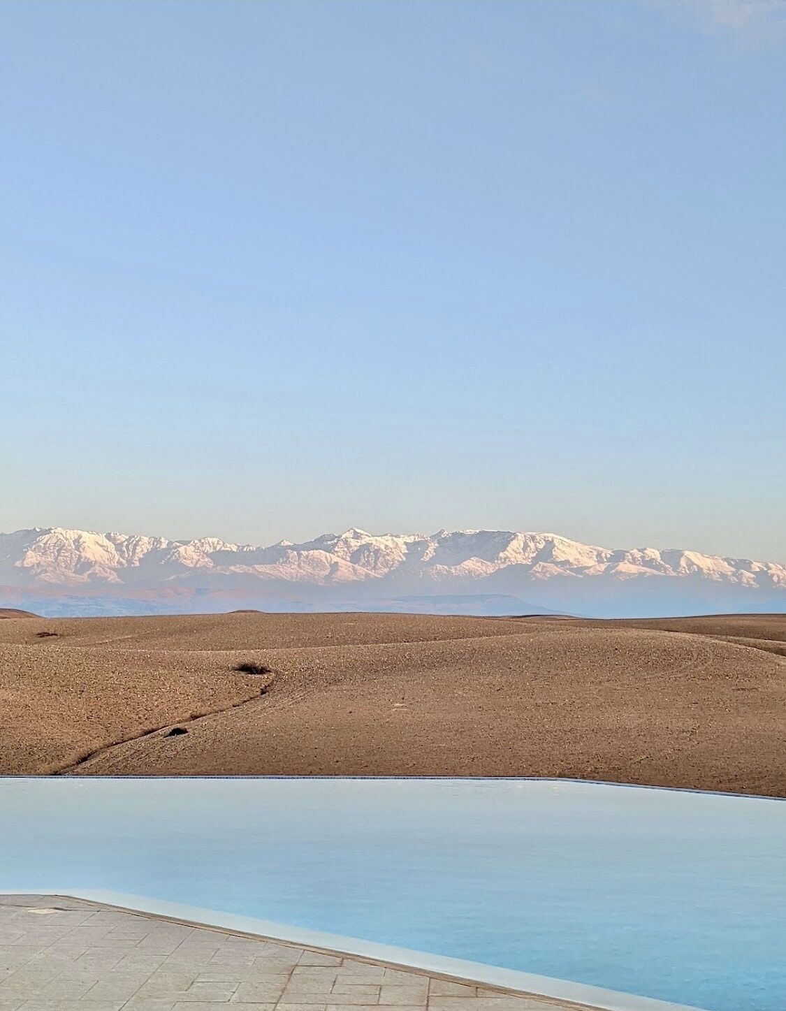 Infinity pool