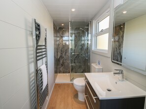 Shower - Little Shelve Barn (Shrewsbury)