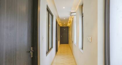 FabHotel Shri Ram Kashi