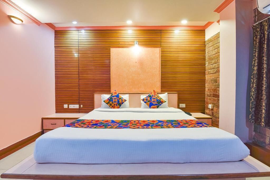 Ropa de cama de alta calidad, caja fuerte, escritorio y wifi gratis