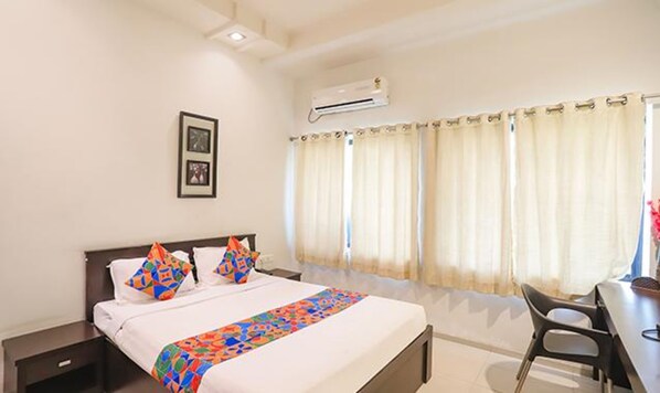 Deluxe Room | Premium bedding, in-room safe, desk, free WiFi