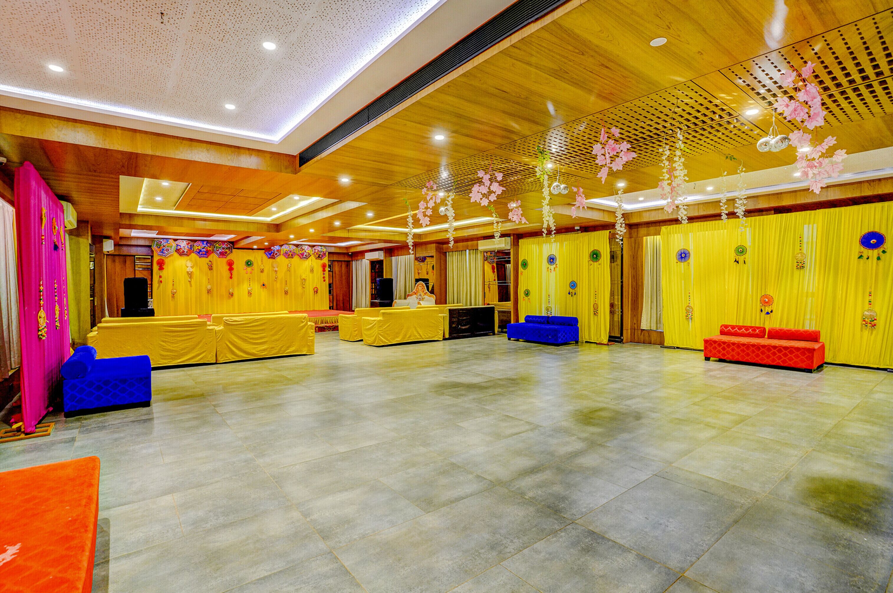 Photo - FabHotel La Victoria - Galaxy Circle