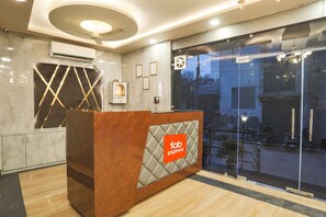 Reception - FabHotel The Diamond (Ghaziabad)