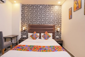 Ylelliset vuodevaatteet, tallelokero huoneessa, ilmainen Wi-Fi