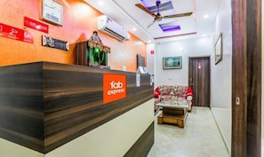 Reception - Fabexpress Mayank Palace (Chandigarh)