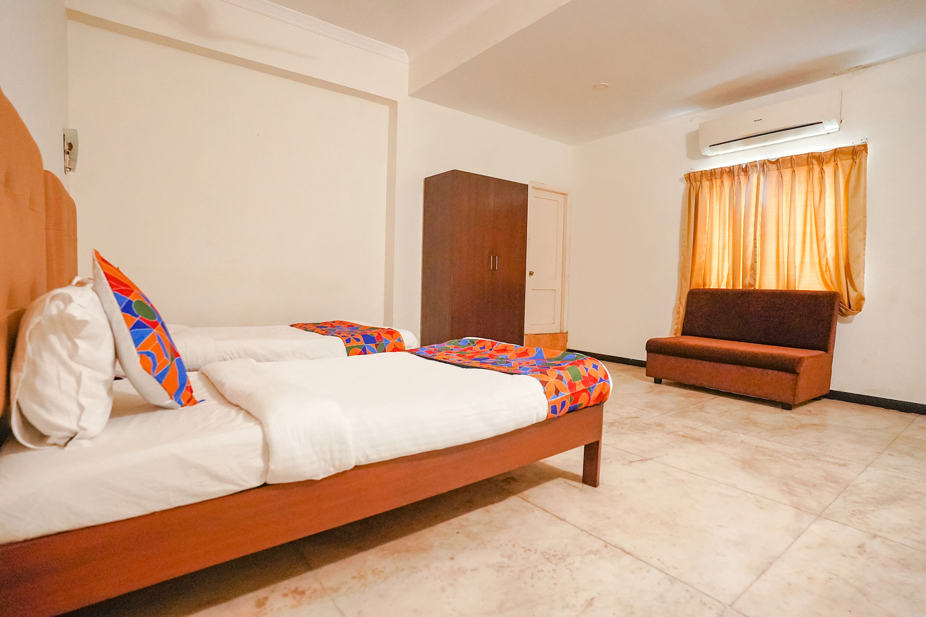 Photo - FabExpress Planet Grande