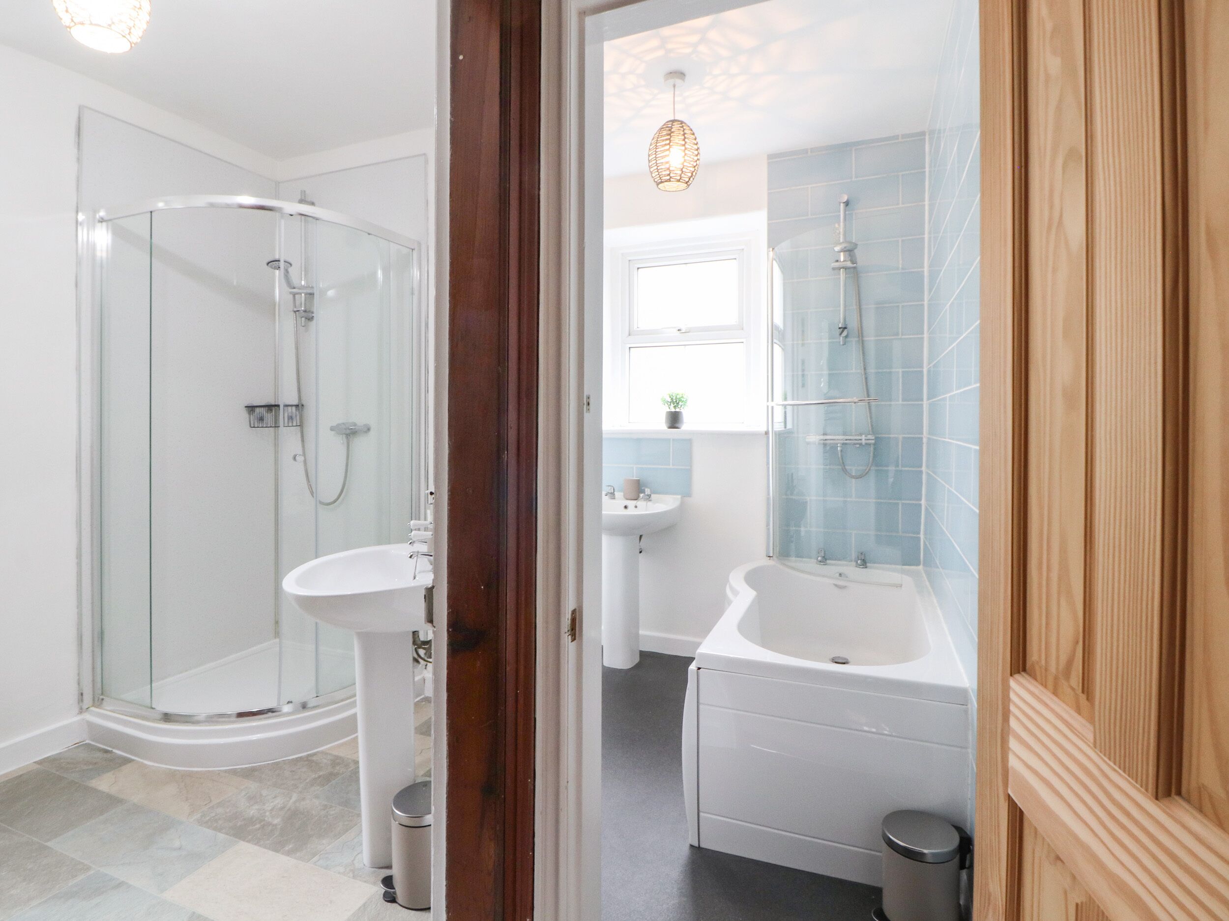 Cottage | Bathroom | Shower