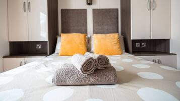 2 slaapkamers, reisbedje, wifi