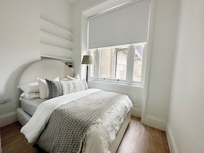 Apartment, 1 Queen Bed with Sofa bed | 1 bedroom, iron/ironing board, free WiFi, bed sheets