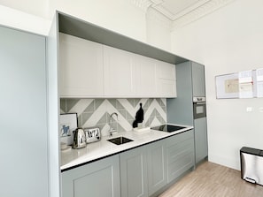 Apartment, 1 Queen Bed with Sofa bed | Private kitchen | Fridge, microwave, oven, stovetop
