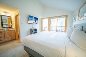 Premium-Apartment, 2 Schlafzimmer, Balkon, Talblick (Quicksilver 1628) | 2 Schlafzimmer, individuell dekoriert, individuell eingerichtet