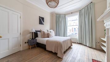 Apartment | 5 bedrooms, hypo-allergenic bedding, individually furnished