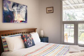 3 bedrooms, WiFi, bed sheets