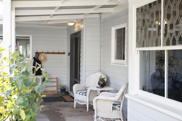 Exterior detail - "Hemley Cottage" hosted by Halls Gap Accommodation (Halls Gap)