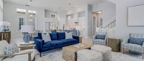 Téléviseur connecté, lecteur de DVD, livres, sélection de films