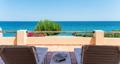 Leonidio Beachfront Family Villa