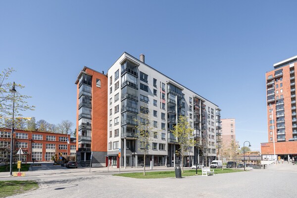 Top Floor 1br Home With Parking, Sauna And Balcony - Tampere