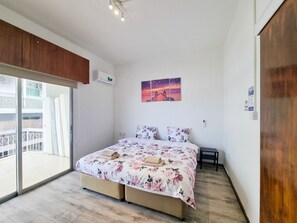 Deluxe Double Room | Hypo-allergenic bedding, desk, laptop workspace, free WiFi