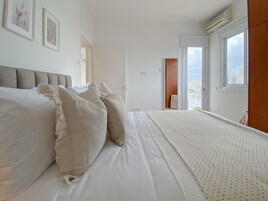 City-Apartment | 2 Schlafzimmer, Zimmersafe, Verdunkelungsvorhänge, Bügeleisen/Bügelbrett