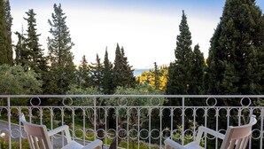 Basic Apartment | Terrace/patio - Temperes Apartments (Corfu)