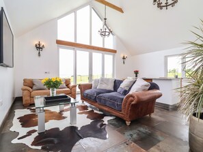 Living area - Polly's Annexe (Ipswich)