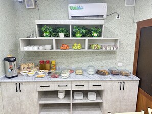 Tägliches inbegriffenes Frühstücksbuffet