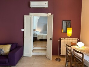 2 bedrooms, iron/ironing board, free WiFi, bed sheets - Salento historic center with panoramic terrace (Nardò)