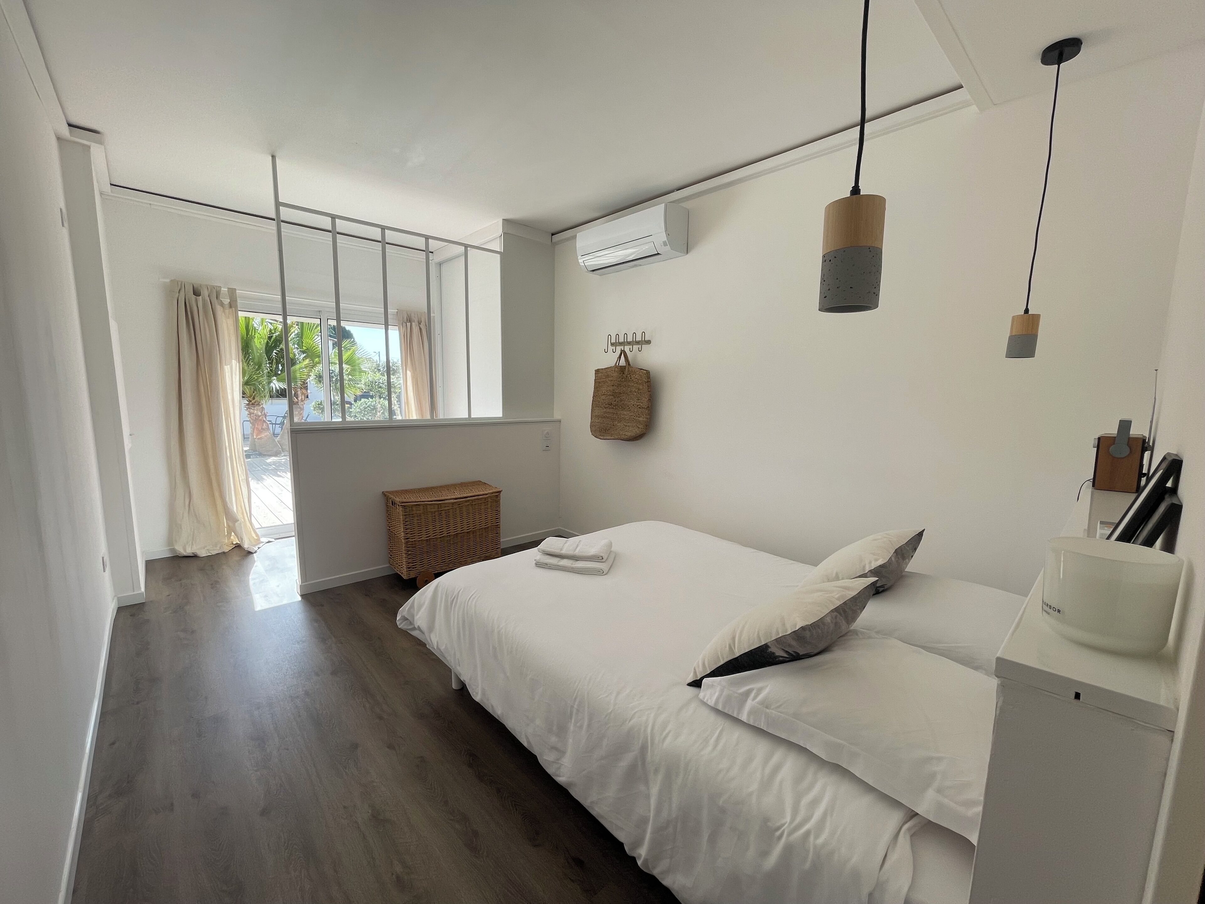 5 chambres, fer et planche à repasser, Wi-Fi