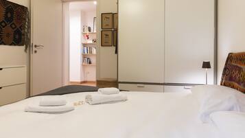 Comfort Apartment | 1 bedroom, individually furnished, desk, laptop workspace