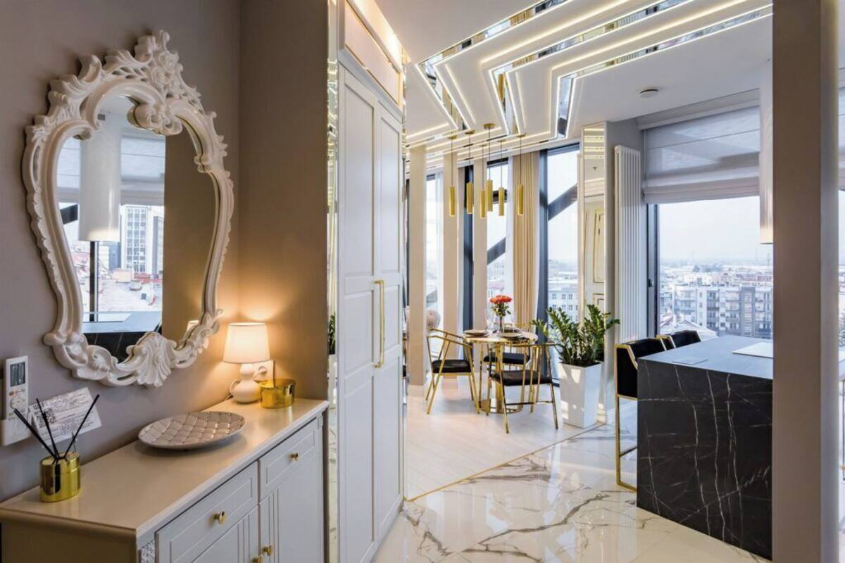 Penthouse Apartment | 高級寢具、記憶床墊、筆電工作空間、遮光布/窗簾