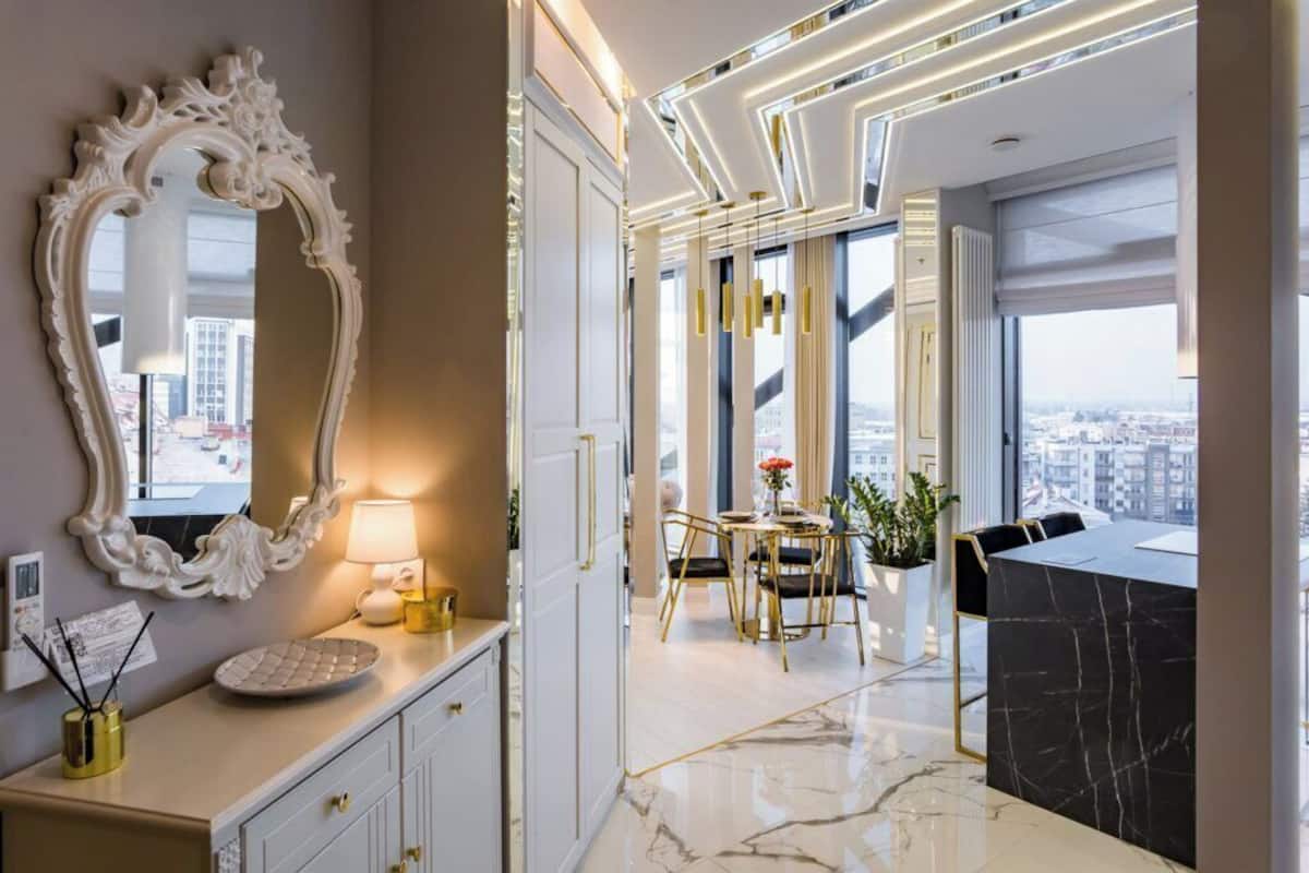 Royal Apartment | 1 bedroom, premium bedding, memory-foam beds, individually decorated