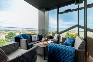 Superior Apartment | Premium bedding, memory-foam beds, individually decorated