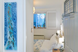 1 bedroom, iron/ironing board, free WiFi, bed sheets - 13 Carrack Widden - amazing sea views with spa passes (St Ives)