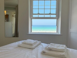 1 Schlafzimmer, BĂŒgeleisen/BĂŒgelbrett, kostenloses WLAN, BettwĂ€sche