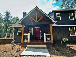 Exterior - Luxe Modern Cabin Perched in Dahlonega Forest (Dahlonega)