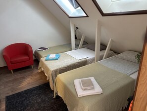 1 bedroom, free WiFi, bed sheets