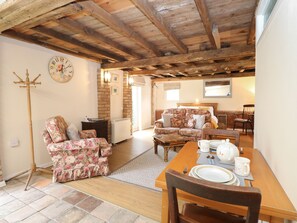 Dining - Pear Tree Barn (Norwich)