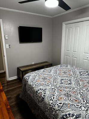 3 habitaciones, tabla de planchar con plancha y wifi gratis