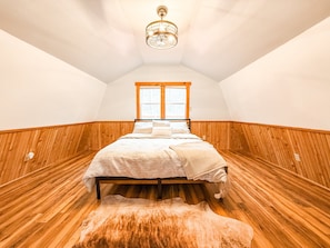 Cabin, 4 Bedrooms | 4 bedrooms, free WiFi