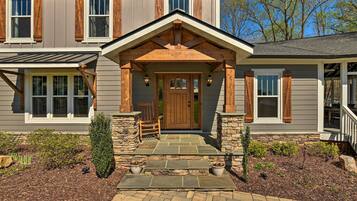 House, 4 Bedrooms | Exterior