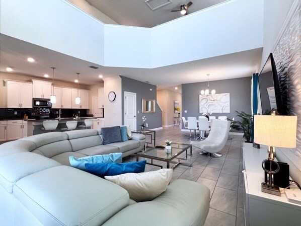 Living area - 5 Bed 5 Bath South Facing Pool Home Storey Lake 5 Bedroom Home by RedAwning (Kissimmee)