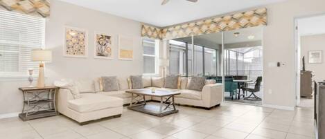 Maison, plusieurs chambres | Coin séjour