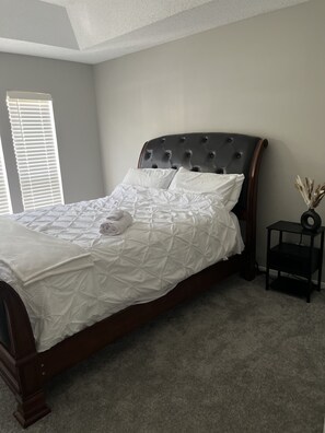 1 bedroom, desk, iron/ironing board, free WiFi