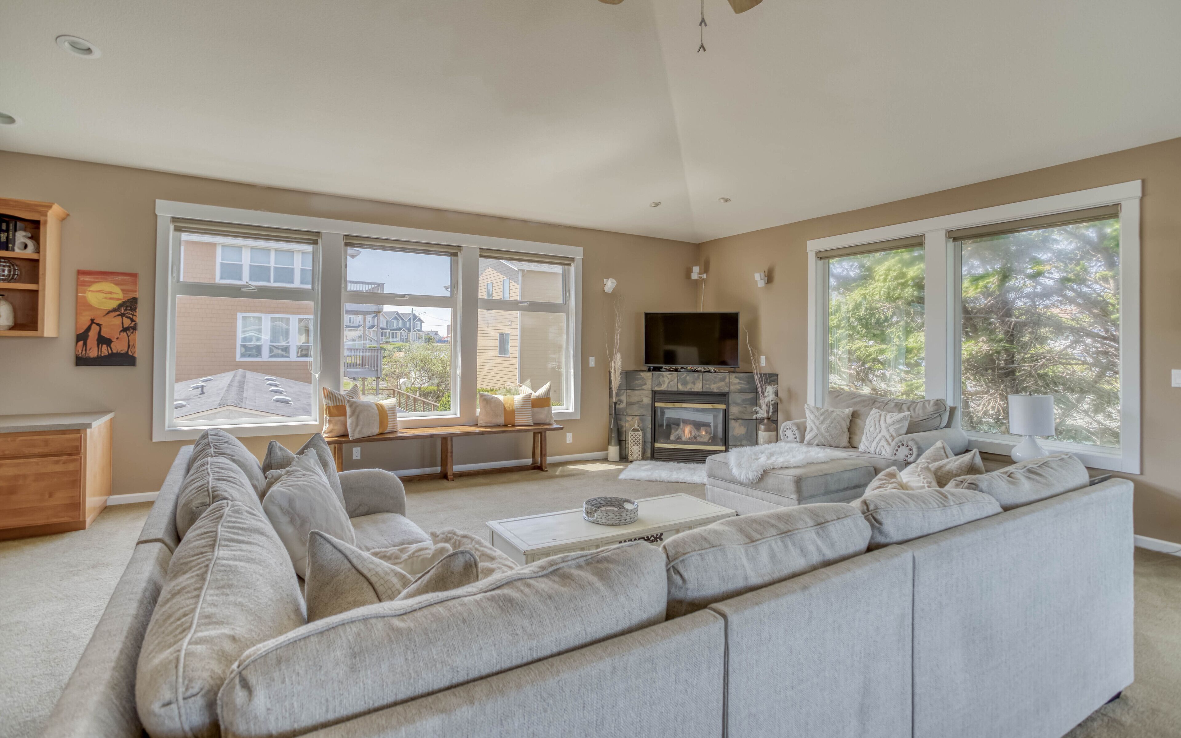 Spacious, Modern Home with Upper-Floor, Ocean-View Great Room has Queen Suite!