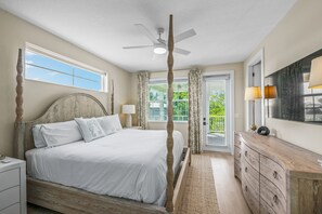 2 bedrooms, iron/ironing board, free WiFi, bed sheets - New Luxury Home, Boat Slip and EV Charger - Salt and Sand (Cortez)