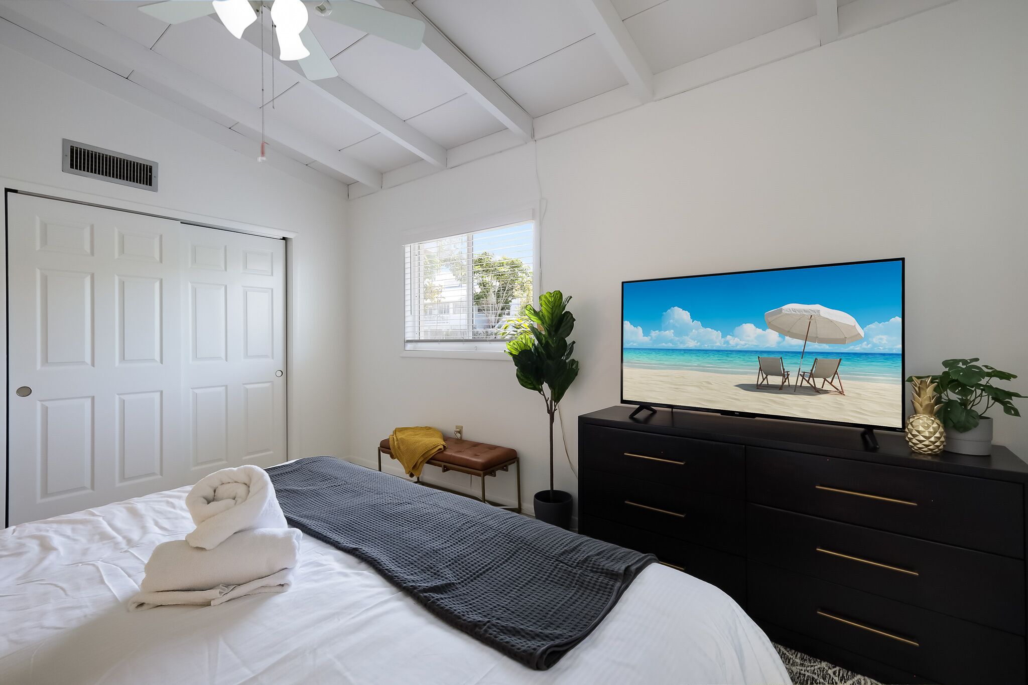 2 bedrooms, free WiFi, bed sheets